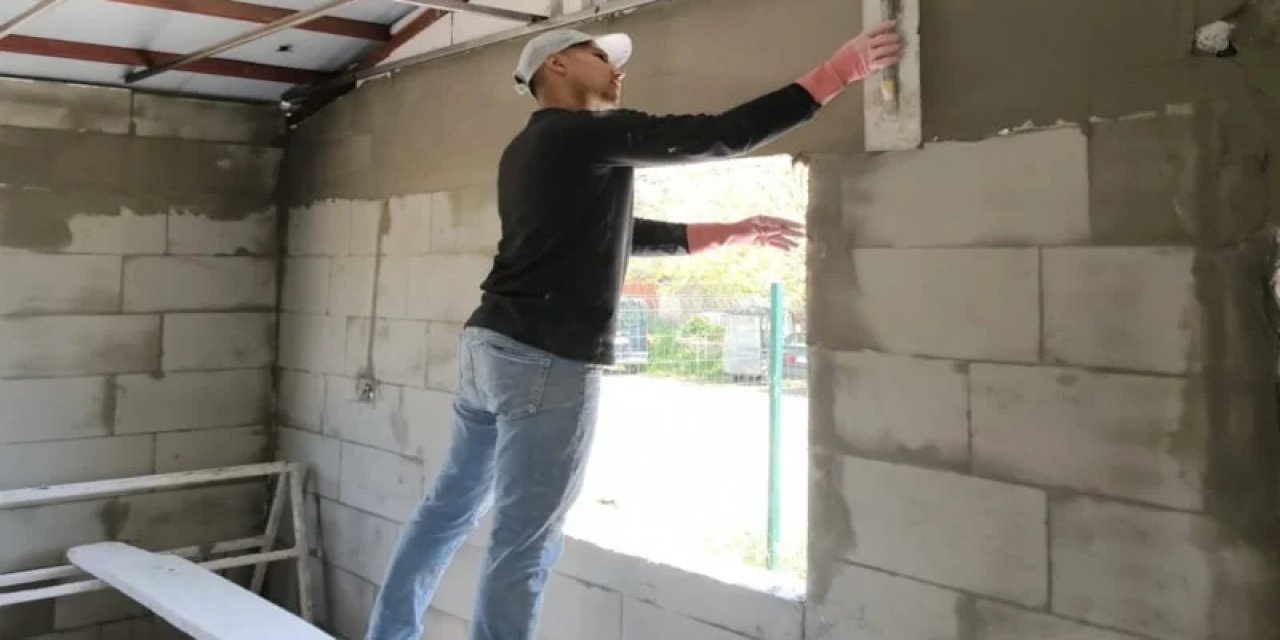 Beyaz Yaka Cazibesini Kaybetti: Mavi Yaka Çalışanlar Daha Çok mu Kazanıyor