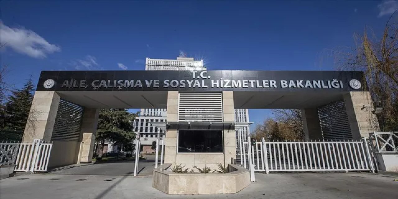 Aile Ve Sosyal Hizmetler Bakanı Göktaş, Canlı Yayında Soruları Yanıtladı