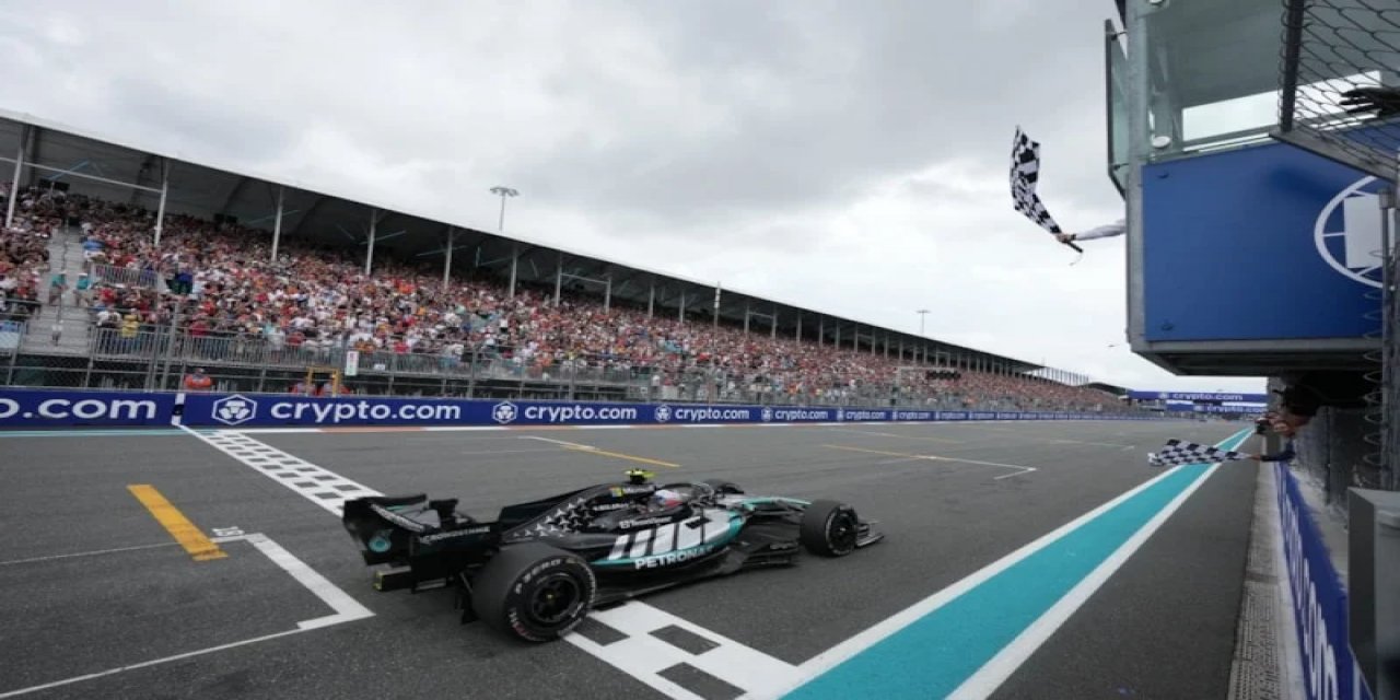 Lionel Messi, Formula 1 Aracına Bindi