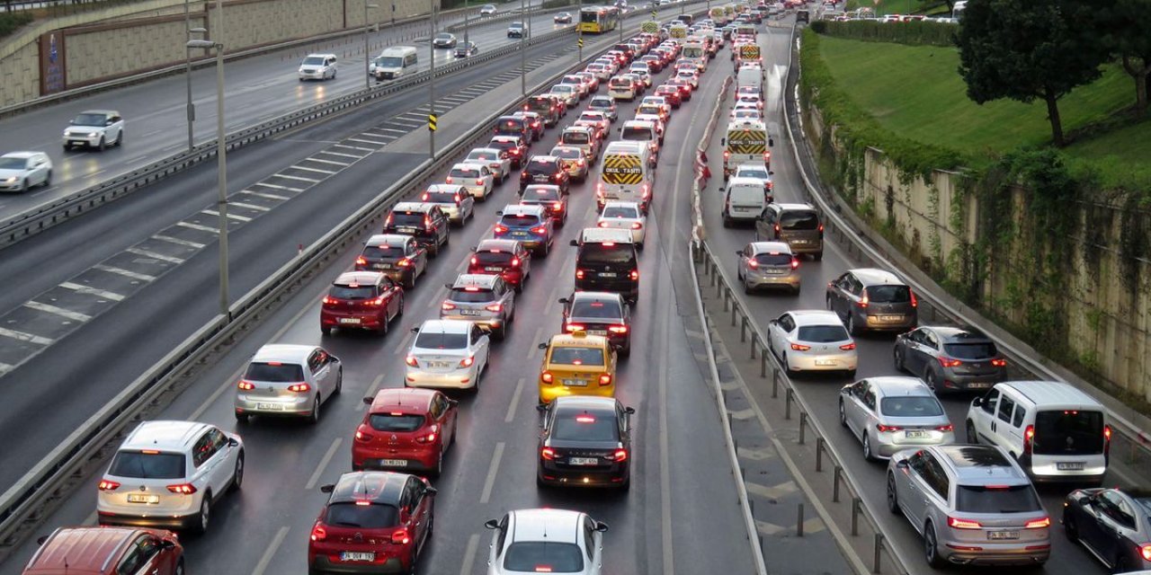 İstanbul'da Bazı Yollar Trafiğe Kapatılacak