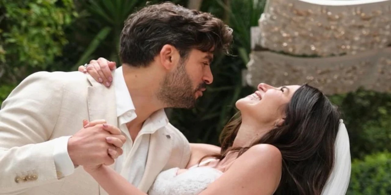 Nesrin Cavadzade Nikah Pozlarını Paylaştı