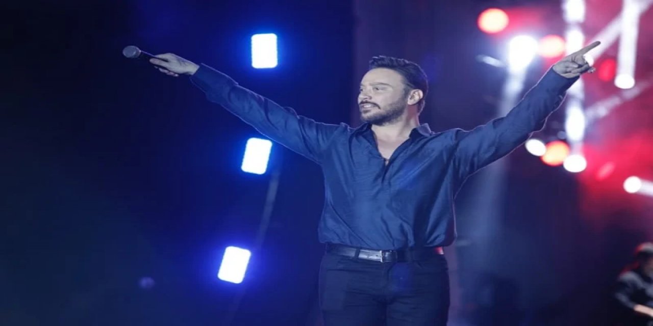 Sinan Akçıl'dan Yeni Paylaşım: "Bazı Marşlar Ajda'ya Dinleterek Başlar"