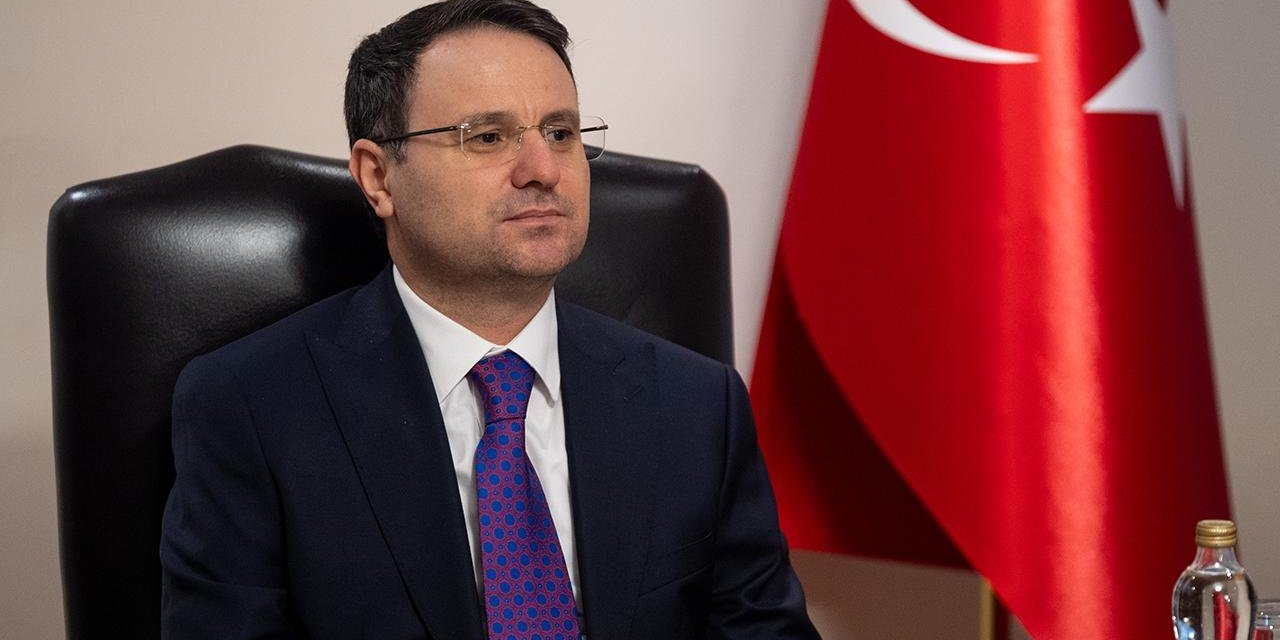 Bakan Gürlek, Noterler Günü'nü Kutladı