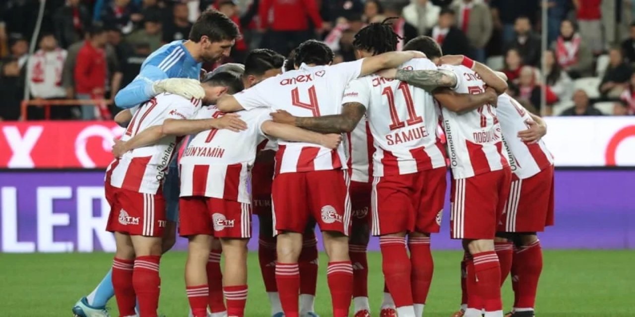 Kırmızı-Beyazlılarda Başkan Rıza Perçin'den Açıklama Geldi.