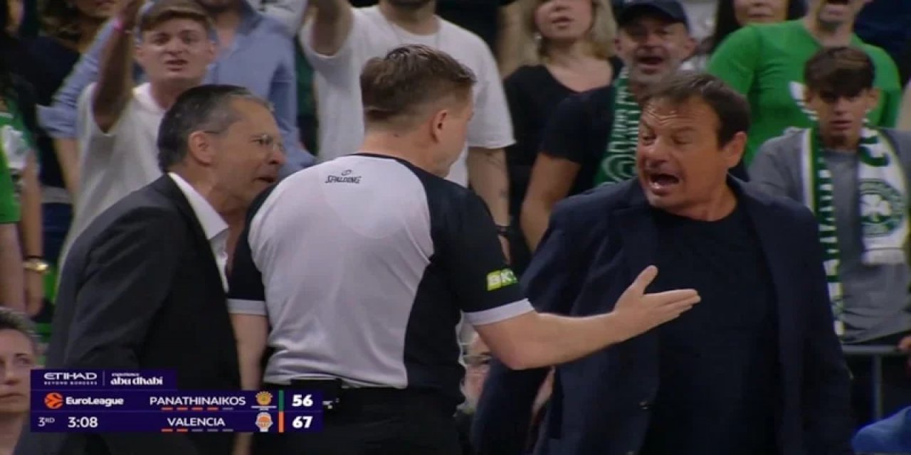 Panathinaikos'ta Ergin Ataman Çılgına Döndü: Hakemler Zor Sakinleştirdi