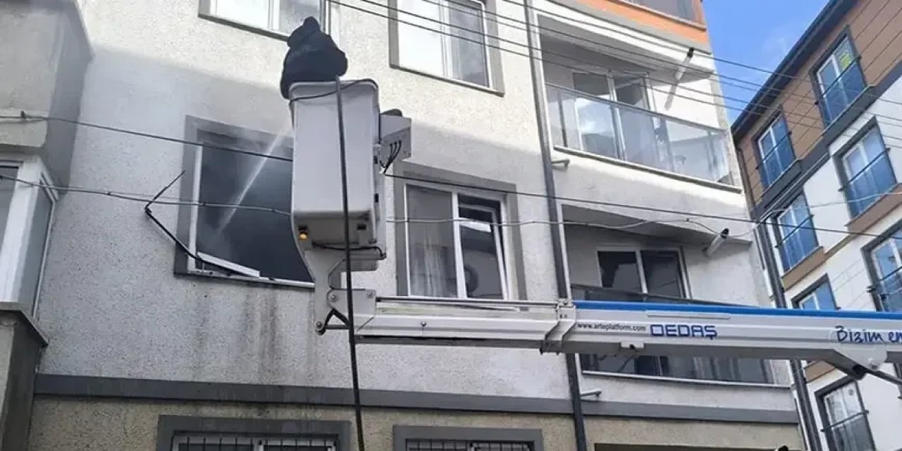 Afyonkarahisar'da Korkutan Yangın! 4 Çocuğun Çığlığı Faciayı Önledi