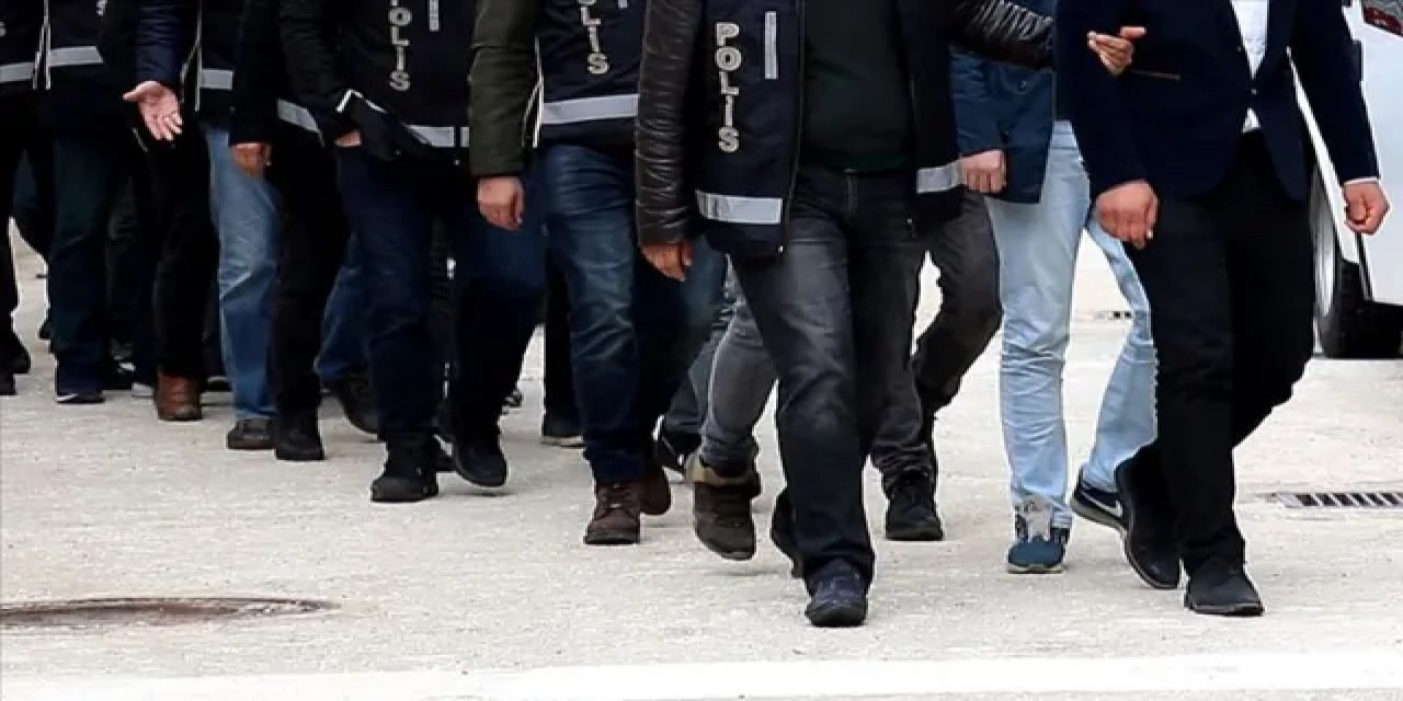 Aile Ve Sosyal Hizmetler Müdürlüğü'nde Görevli Psikoloğu Bıçakla Yaralayan Zanlı Tutuklandı