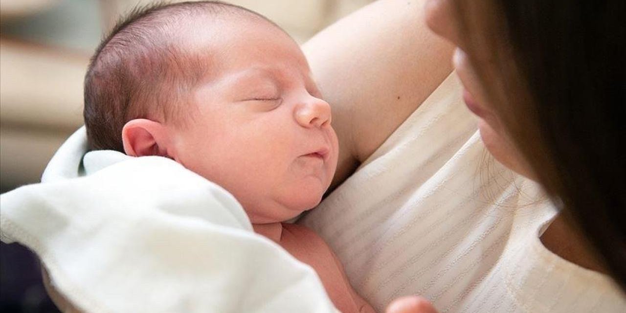 Sözleşmeli Personelin Doğum İzni Süresi 24 Haftaya Çıkarıldı