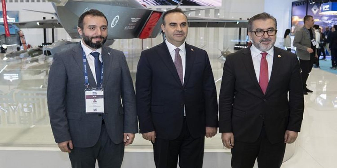 Bakan Kacır: Bayraktar Kızılelma İle Aselsan Aesa Radarı Kullanılarak Gökdoğan Füzesiyle Atış Yaptık