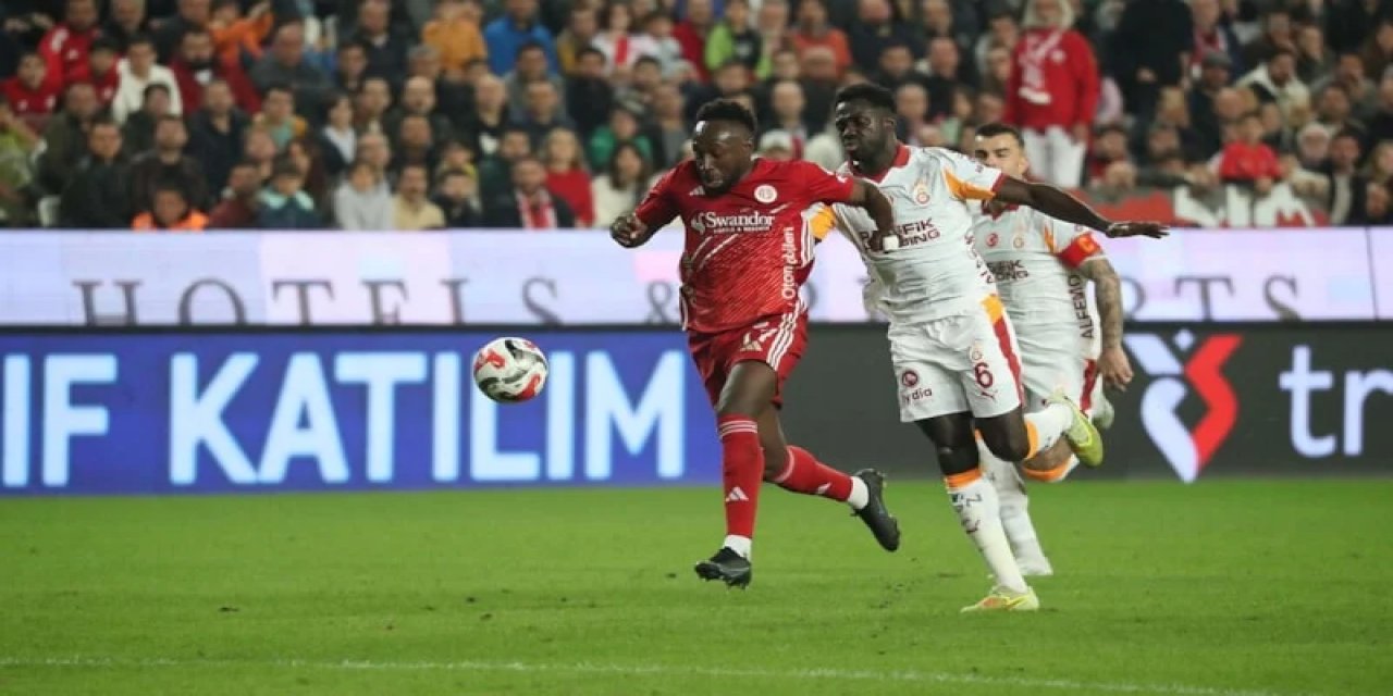 Galatasaray - Antalyaspor Maçının Muhtemel 11'leri
