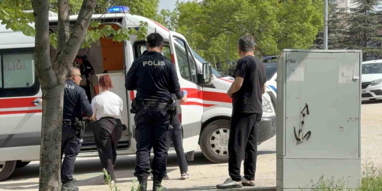 Eskişehir'de Bıçaklı Kavga: 3 Yaralı