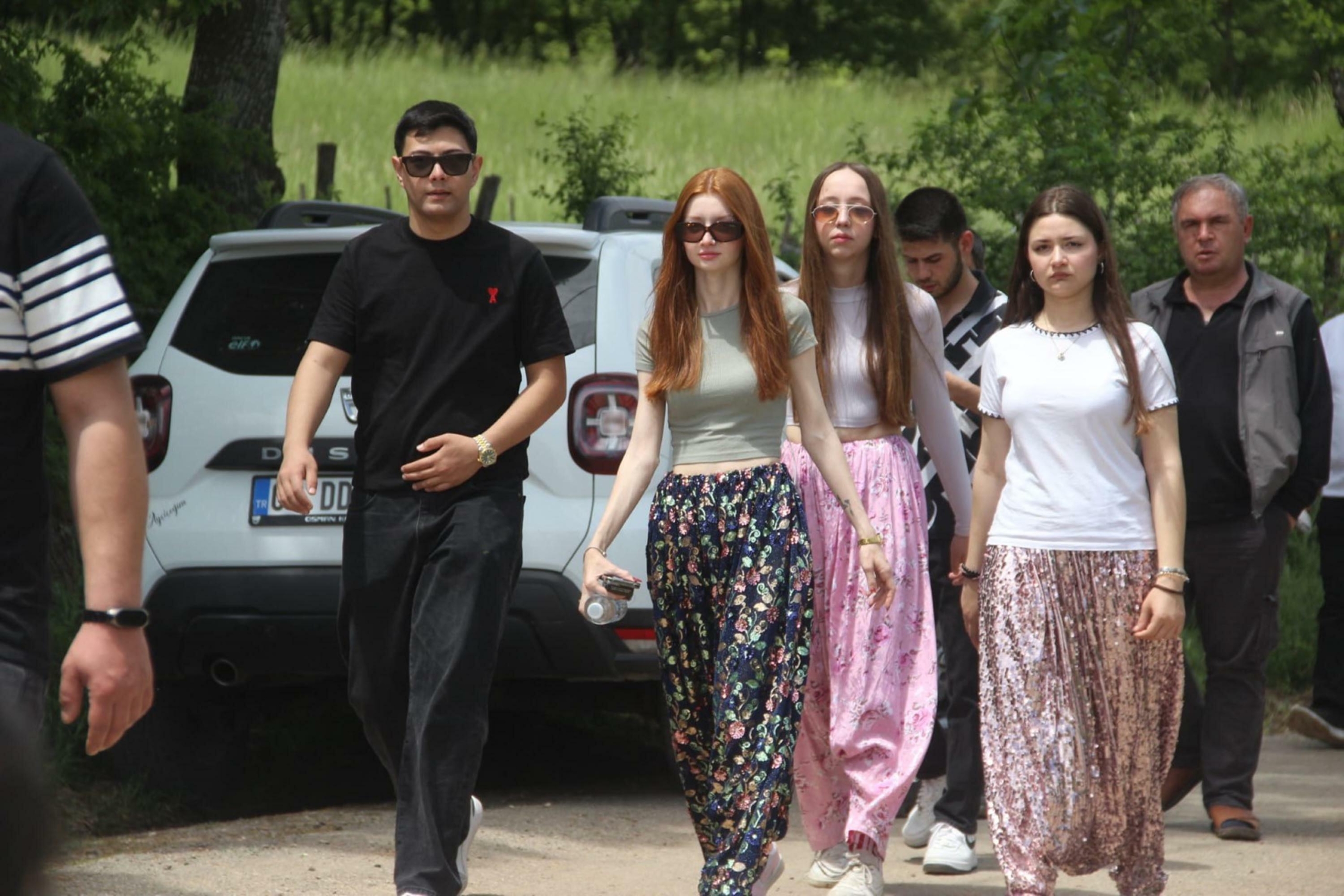 Çanakkale’de 80 Yıllık Gelenek: Gençler ‘Aşıklar Sokağı’nda Eşlerini Aradı!