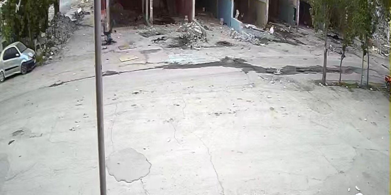 Malatya'da Aydınlatma Direğinden Düşen Adam Hayatını Kaybetti