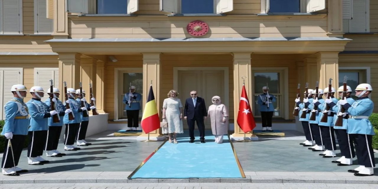 Cumhurbaşkanı Erdoğan, Belçika Kraliçesi İle Görüştü