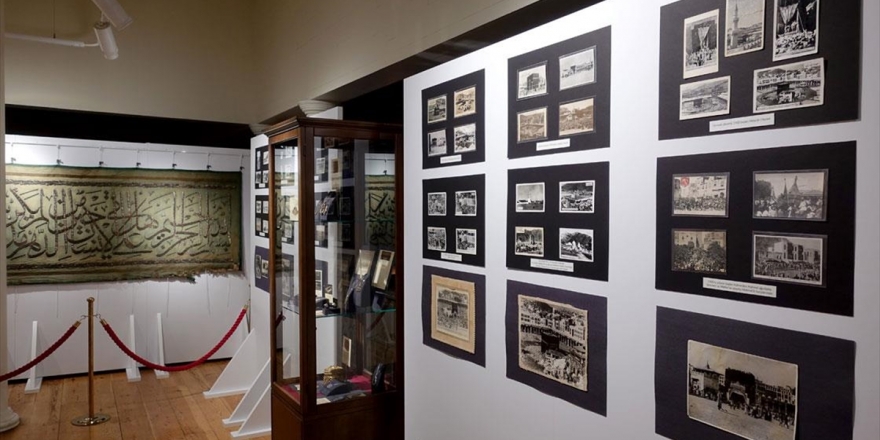 'Kabe Örtüleri Ve Kabe Yolunda Hatıralar' Sergisi Açıldı