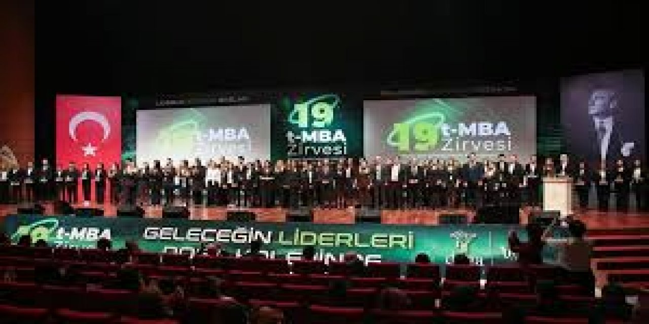 19. T-MBA Zirvesi "Yapay Zeka Çağında Liderlik, Etki Ve Sorumluluk" Temasıyla Gerçekleştirildi