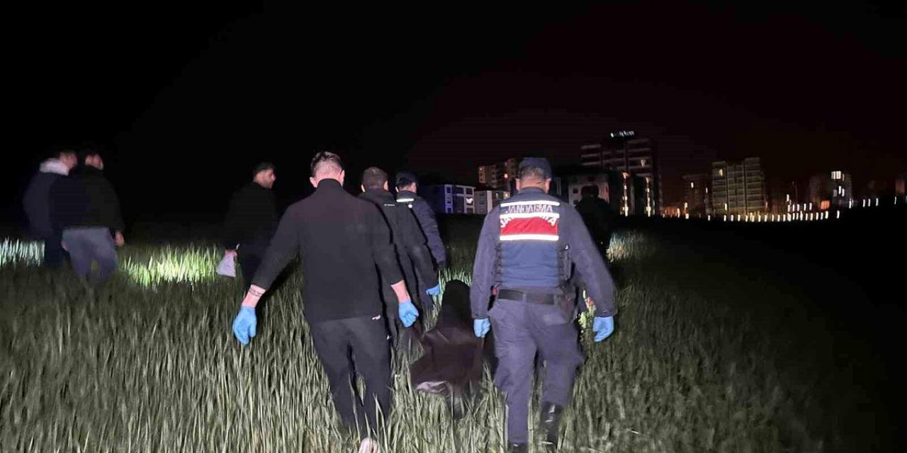 Yaşlı Adamı Tarlada Bıçaklayarak Öldüren Şüpheli Yakalandı