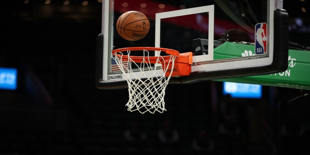 Detroit Pistons'u Uzatmalarda Yenen Cleveland Cavaliers, Seride 3-2 Öne Geçti