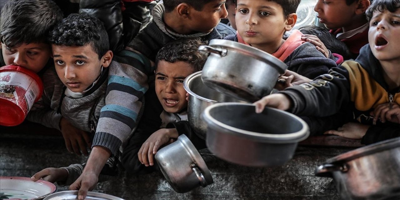 Filistinli Sağır Gazeteci İşitemese De Gazze'nin Çığlığını Dünyaya Duyuruyor