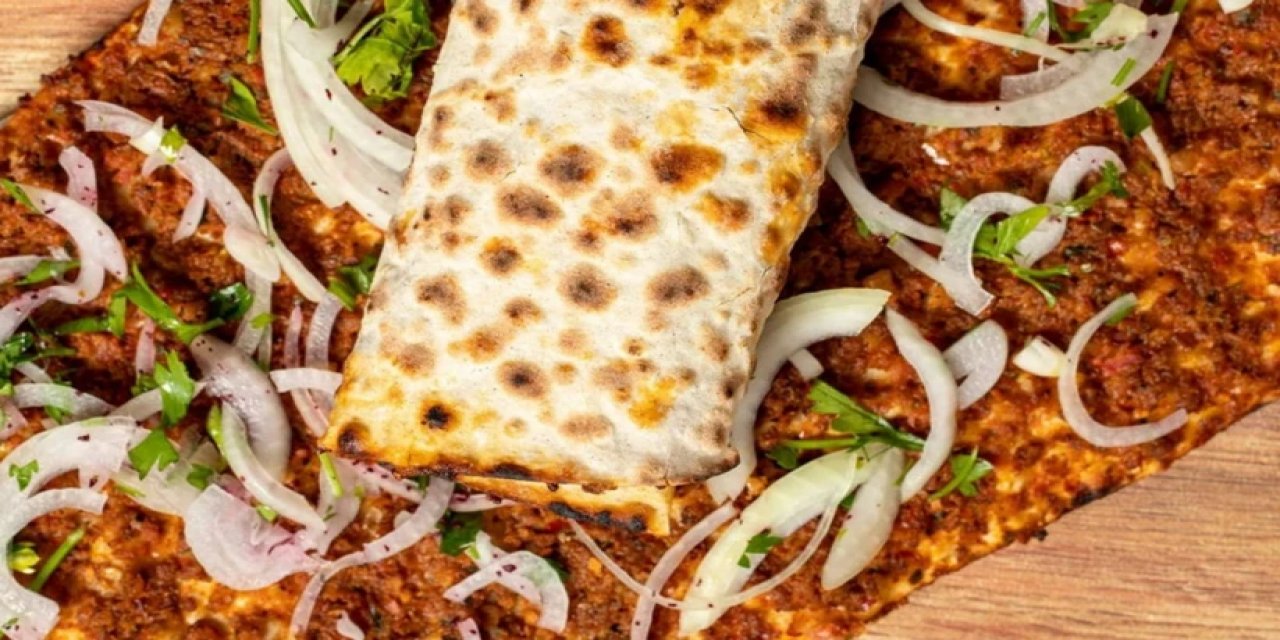 Türkiye'de En Çok Sipariş Edilen Yemekler Belli Oldu: Lahmacun Birinci Sırayı Kaptırdı