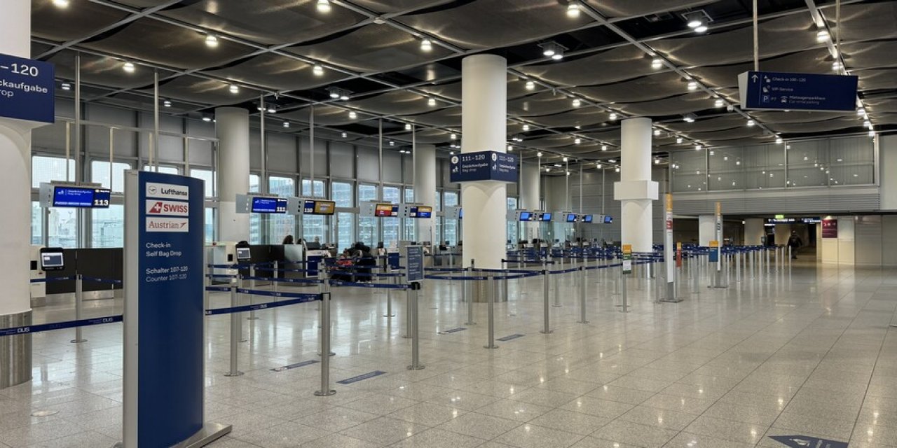 Frankfurt Havalimanı’nın Yolcu Sayısı Nisanda Grevler Nedeniyle Yüzde 11 Azaldı