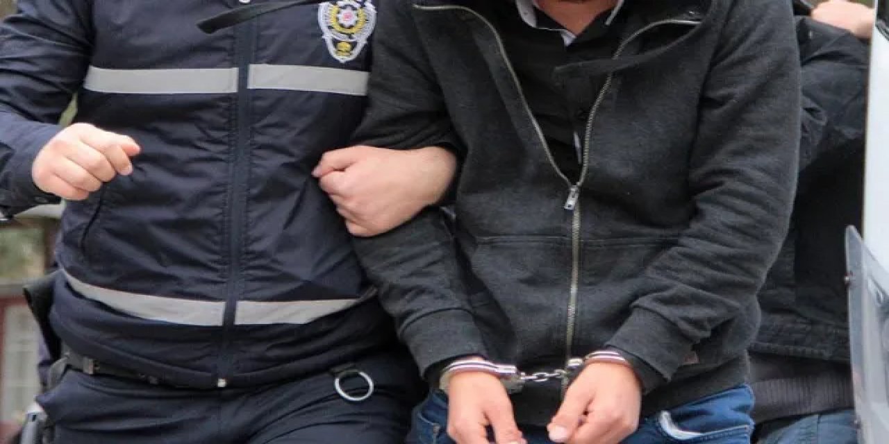 İzmir'de Kentsel Dönüşüm Çalışmalarında Usulsüzlük İddiasıyla 4 Şüpheli Yakalandı