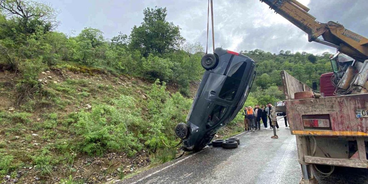 Kemaliye'de Sağanak Nedeniyle Trafik Kazası