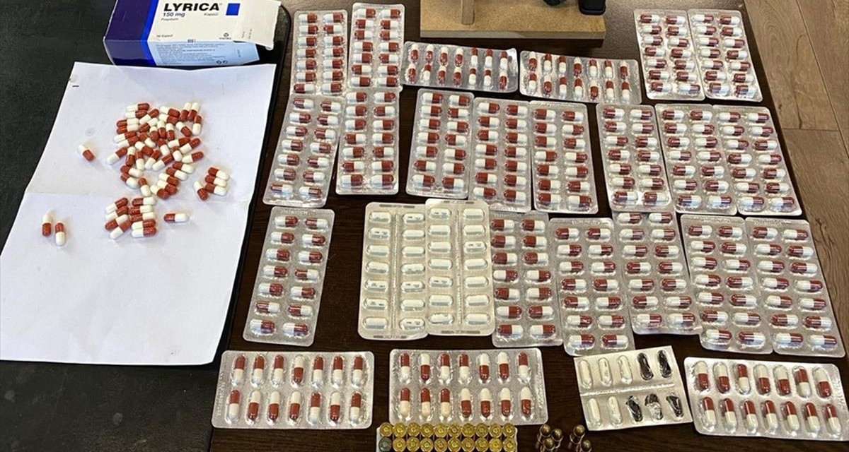 Düzce'de 4 Bin 273 Uyuşturucu Hap Ele Geçirildi