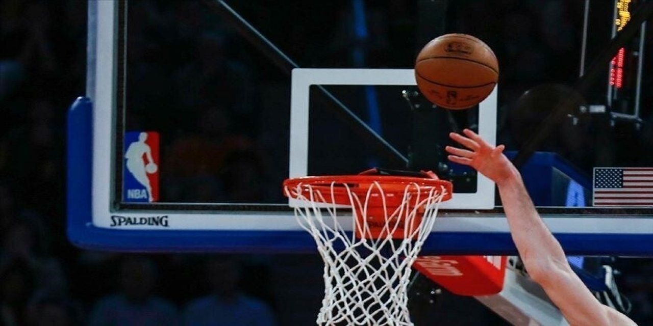 NBA'de Spurs, Batı Konferansı Finaline Yükseldi