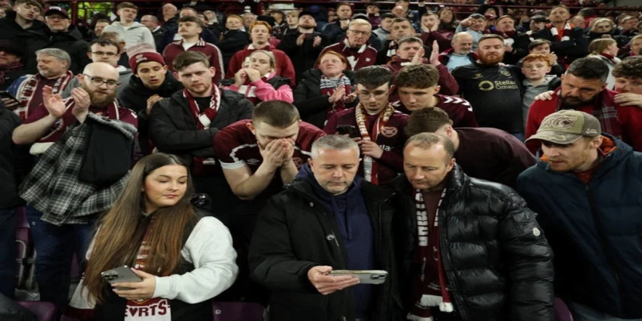 Hearts Taraftarları Edinburgh'a Akın Etti
