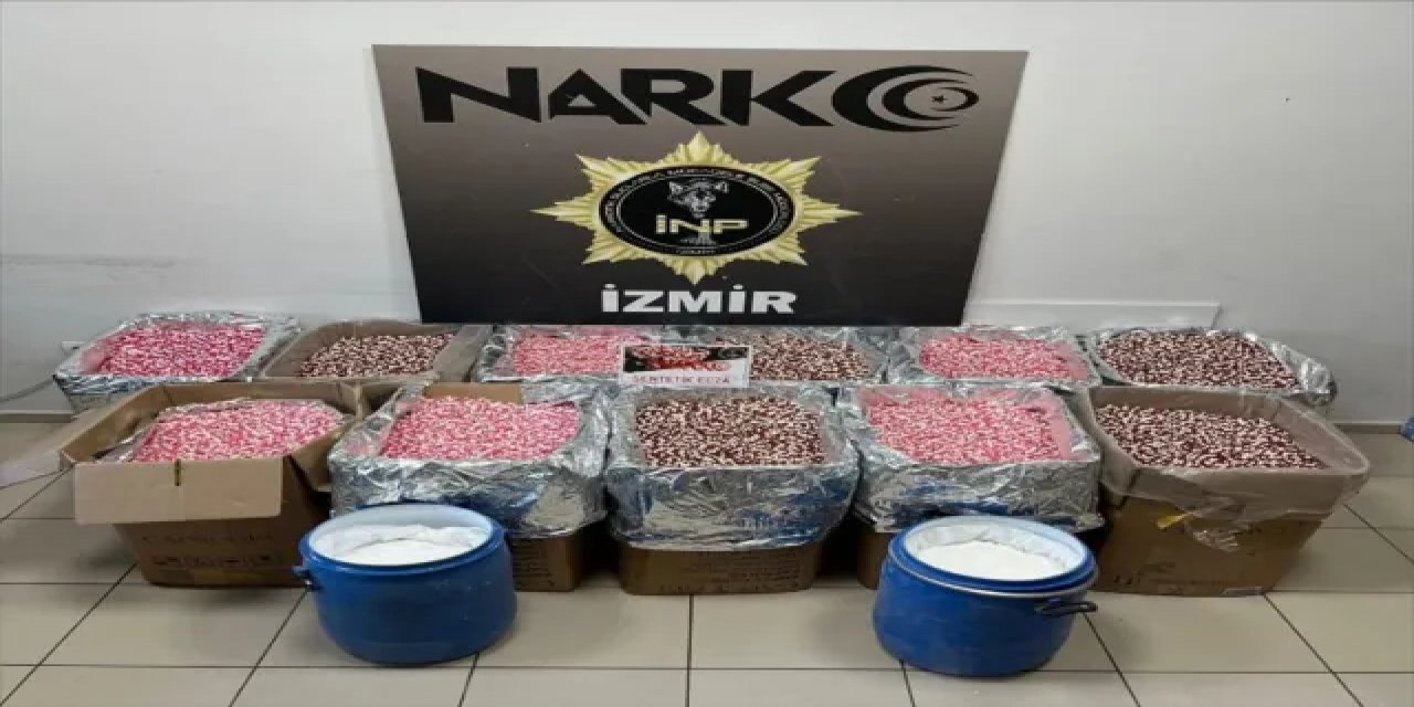 İzmir Merkezli Uyuşturucu Operasyonunda 10 Şüpheli Tutuklandı