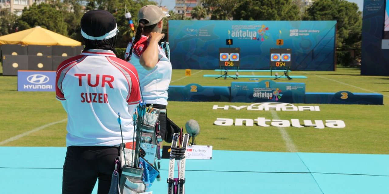 Milli Okçular, Antalya'daki Avrupa Şampiyonası'nda Yarışacak