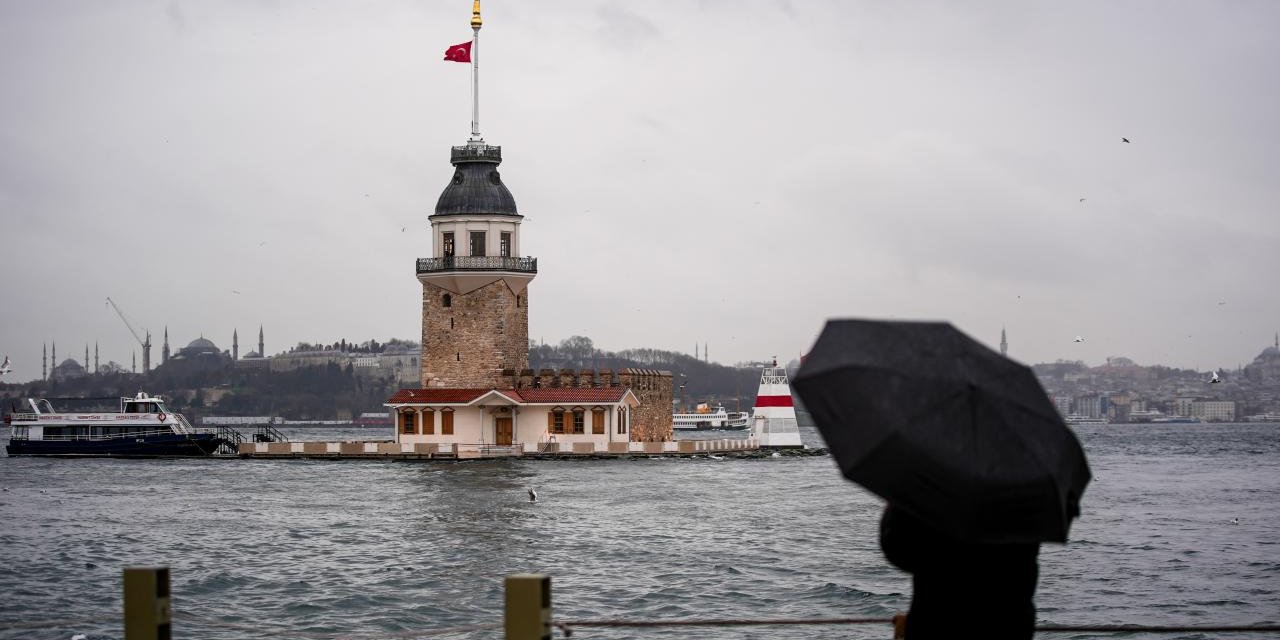 İstanbul'da Sağanak ve Dolu Etkili Oldu