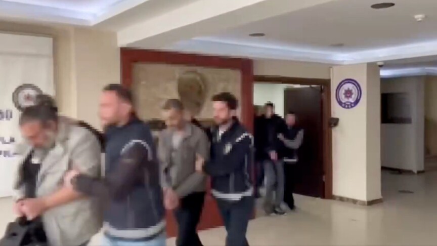 İstanbul'da Kırmızı Bültenle ve Difüzyon Mesajıyla Aranan 14 Kişi Yakalandı