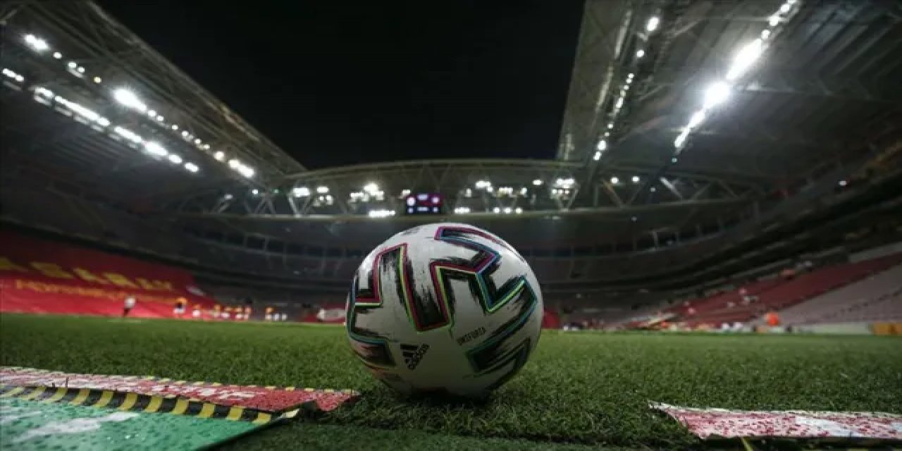 UEFA Avrupa Ligi'nde Şampiyon İstanbul'da Belli Olacak