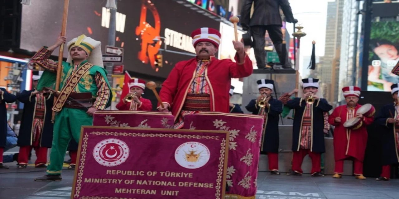 New York'ta Mehter Takımı'na Yoğun İlgi