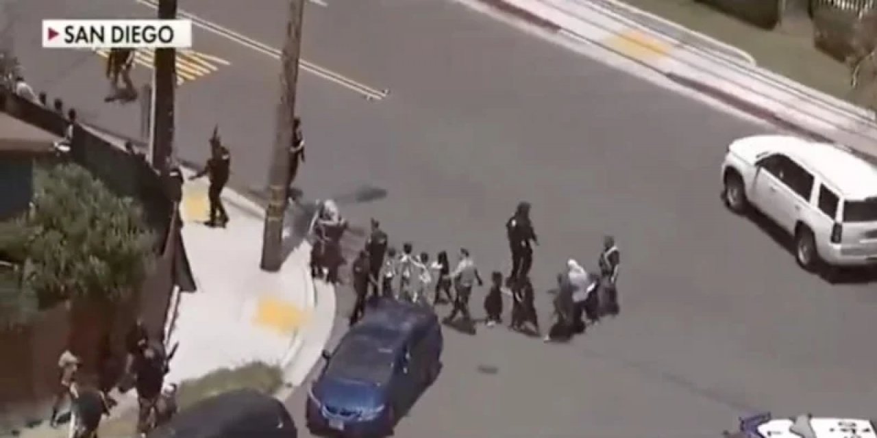 ABD'de İslam Merkezi'ndeki Silahlı Saldırıda Çocuklar Tahliye Edildi