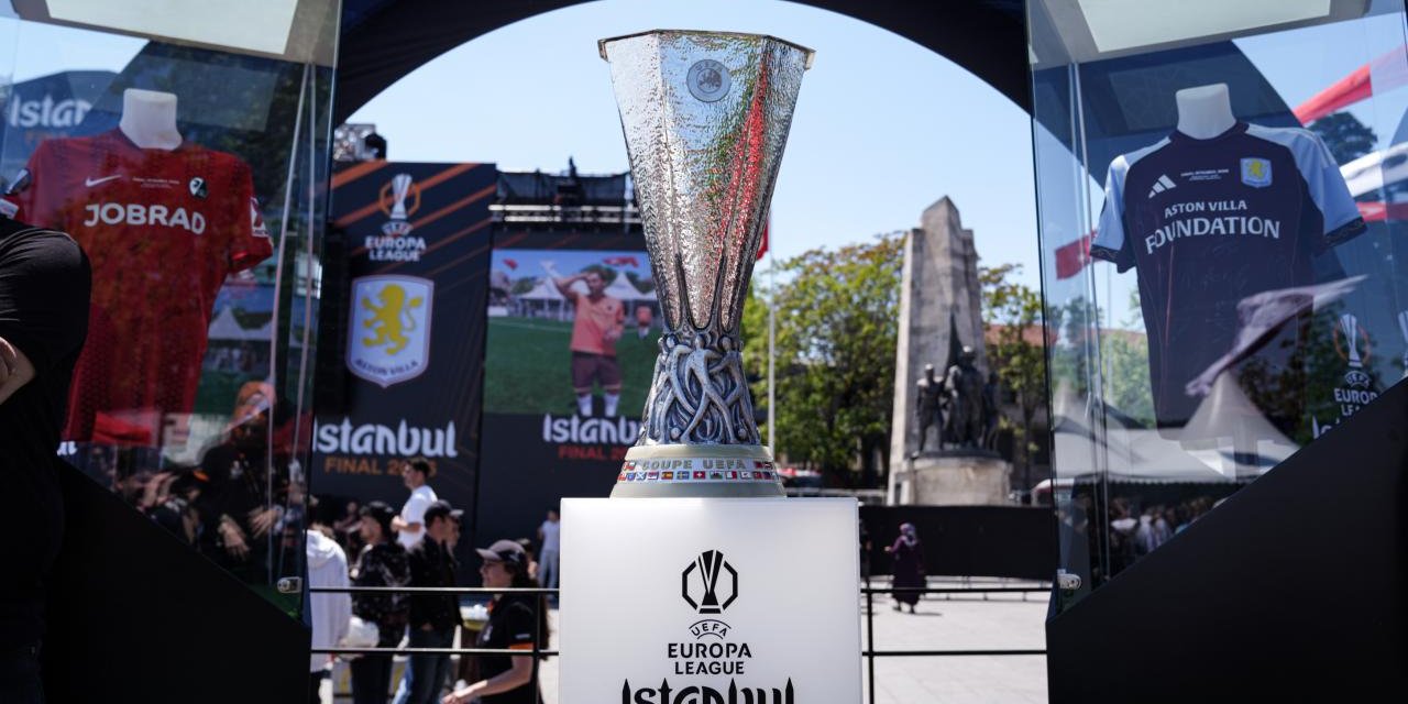 İstanbul'da Dev Final Günü: UEFA Avrupa Ligi Kupası Sahibini Buluyor