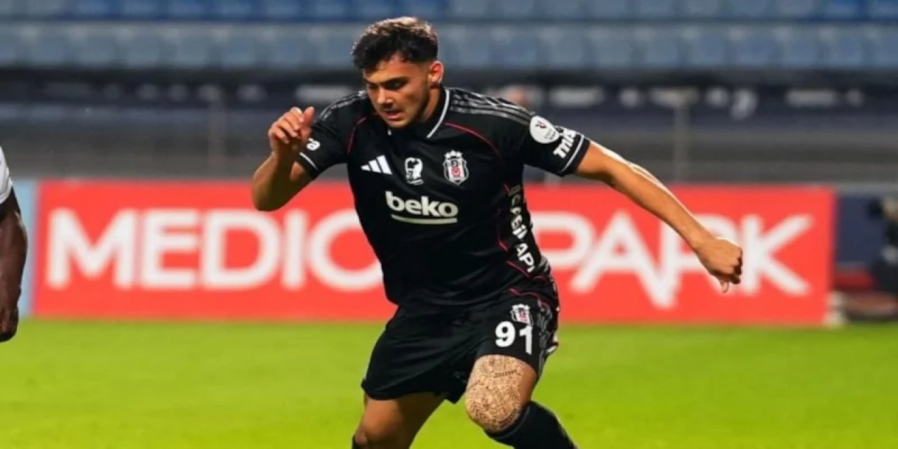Beşiktaşlı Genç Futbolcu Mustafa Erhan Hekimoğlu'nun Ehliyetine El Kondu