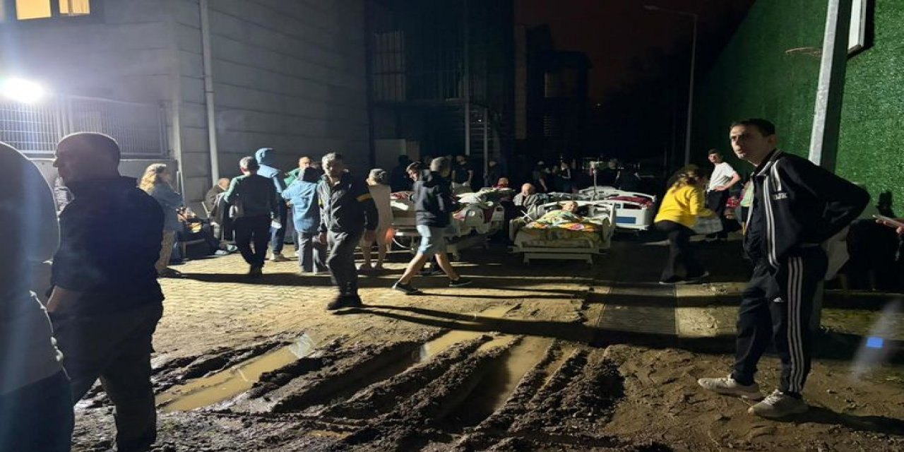 Düzce'de Huzurevinde Yangın: 53 Kişi Tahliye Edildi