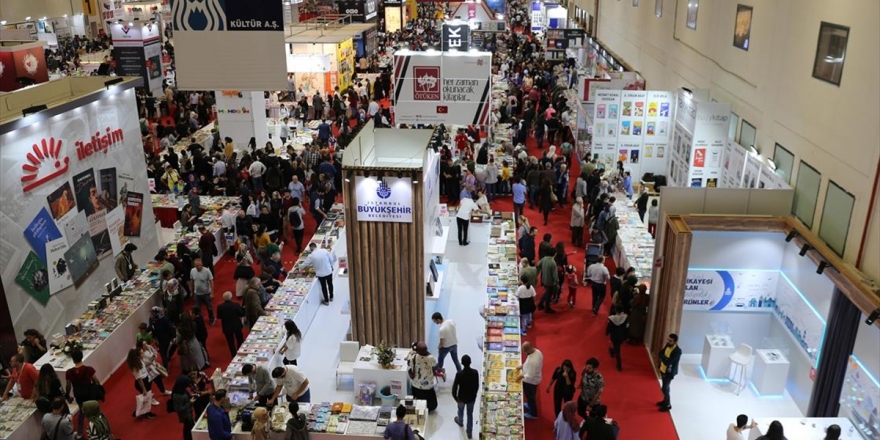 '38. Uluslararası İstanbul Kitap Fuarı' Sona Erdi