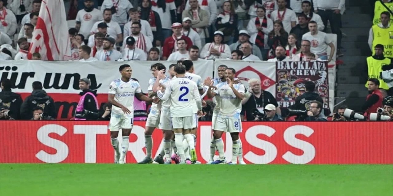 İstanbul'daki Finalde Geceden Harika Goller!
