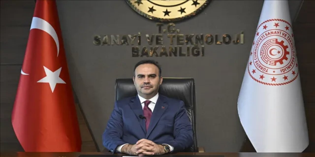 Bakan Kacır, Sanayinin Dönüşümü Ve Teşvikler Bilgilendirme Toplantısında Konuştu