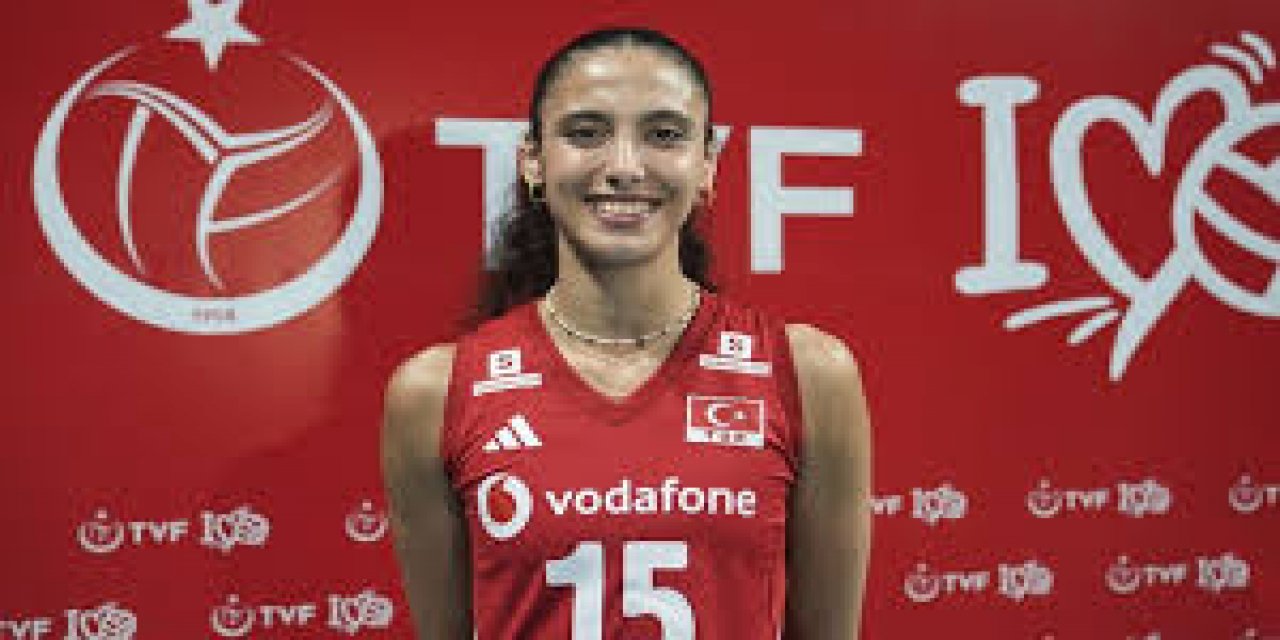 Ay-Yıldızlı Voleybolcu Deniz Uyanık "ilk Senesindeki Gibi"