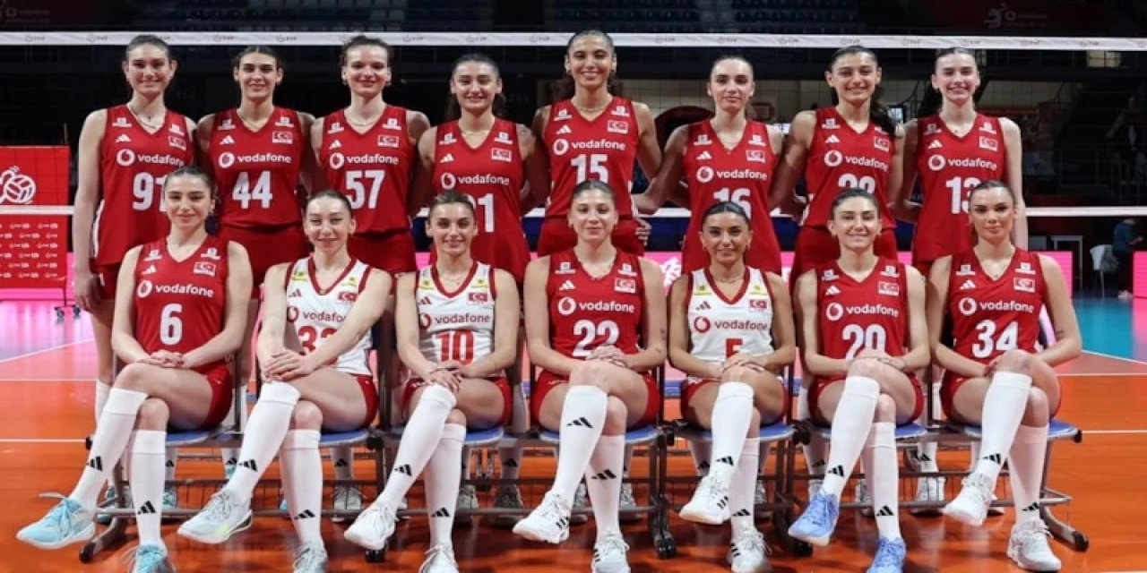 A Milli Kadın Voleybol Takımı, Polonya'ya Şans Tanımadı