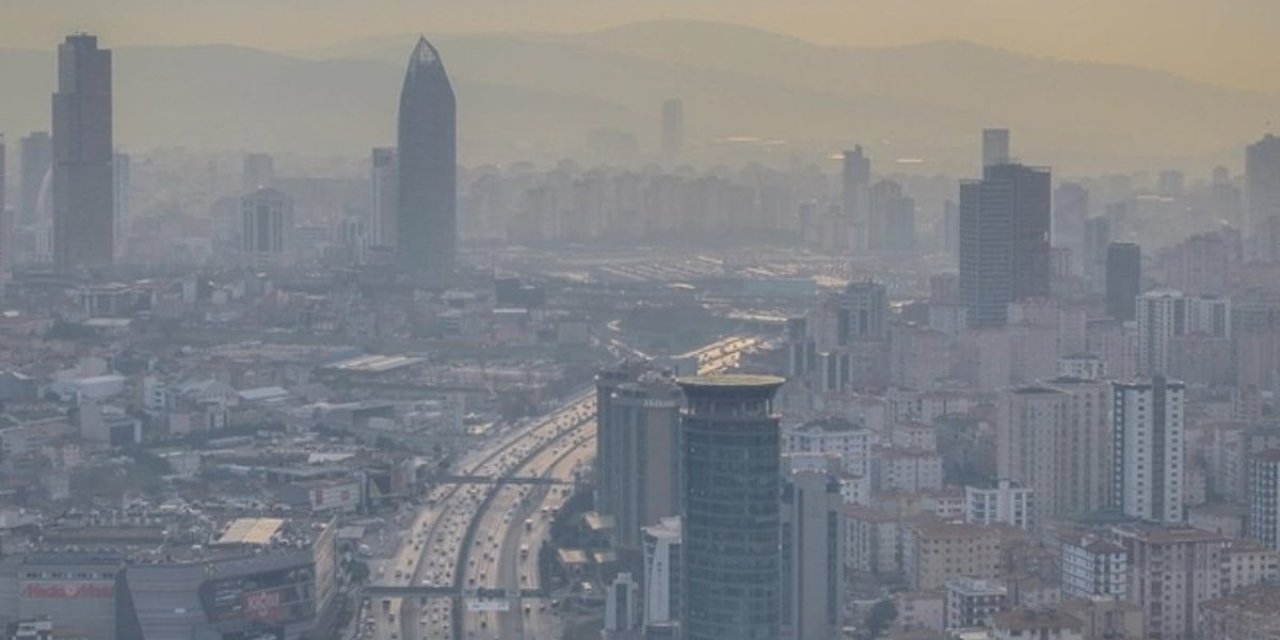İstanbul'daki Hava Kirliliği Nisanda Geçen Yıla Göre Yüzde 23 Arttı