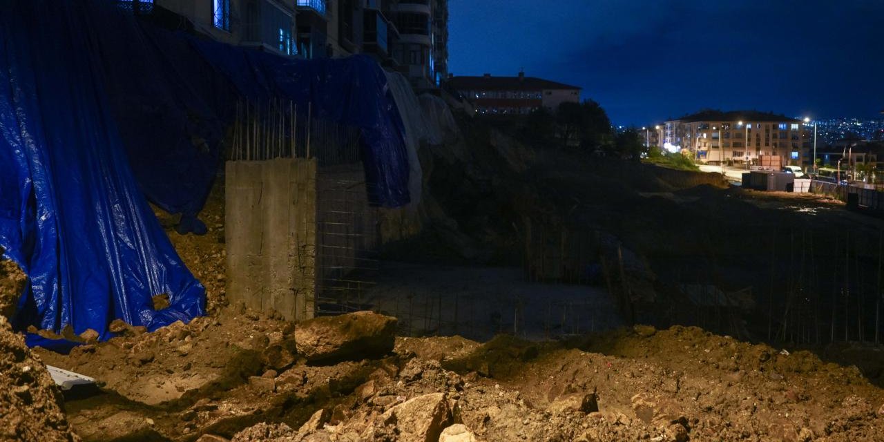 Ankara'da Sağanak Nedeniyle Apartmanın İstinat Duvarı Çöktü