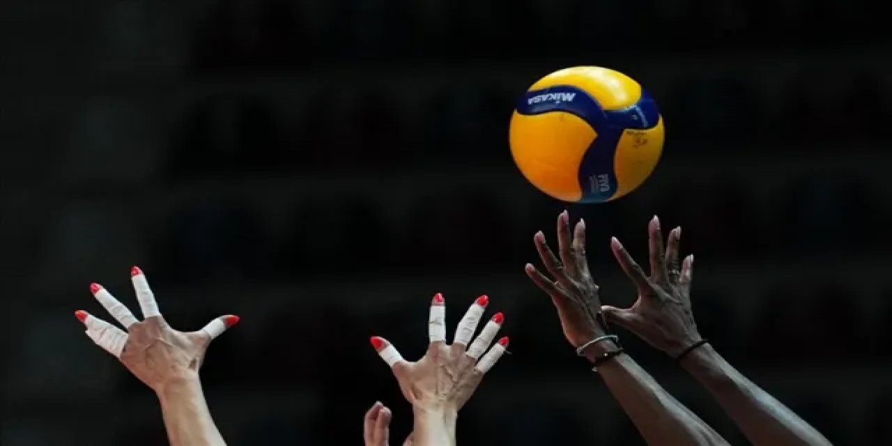 A Milli Kadın Voleybol Takımı, İtalya'ya 3-1 Mağlup Oldu