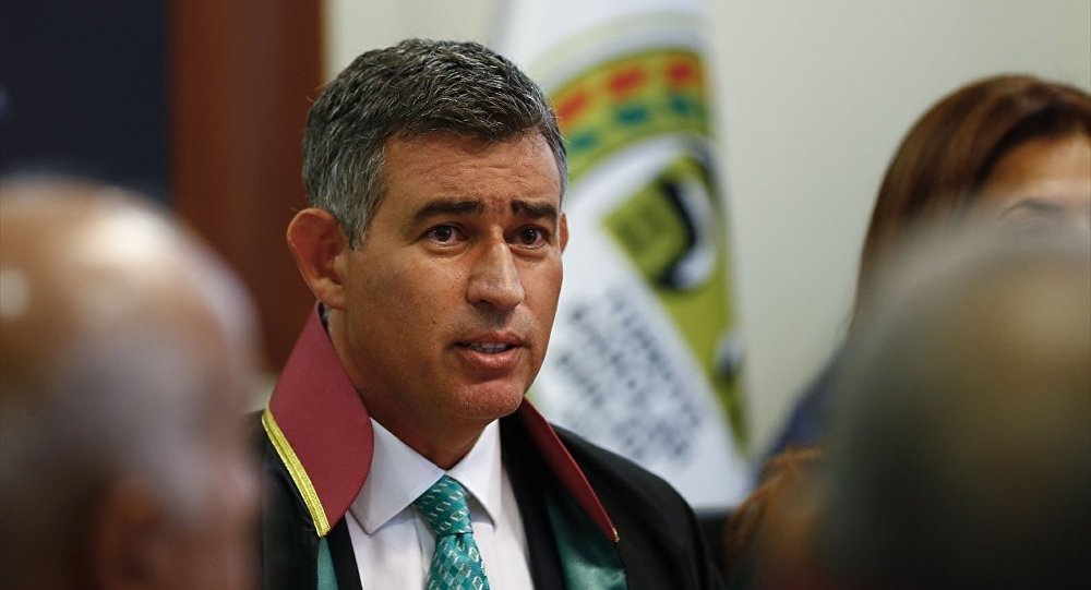 Barolar Feyzioğlu'na karşı eyleme geçiyor