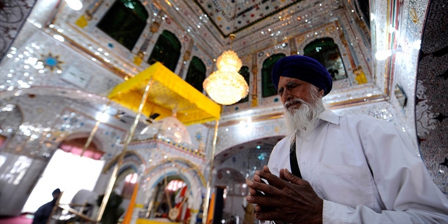 Pakistan'daki Cemaatsiz Sih Tapınakları Müslümanlarca Korunuyor